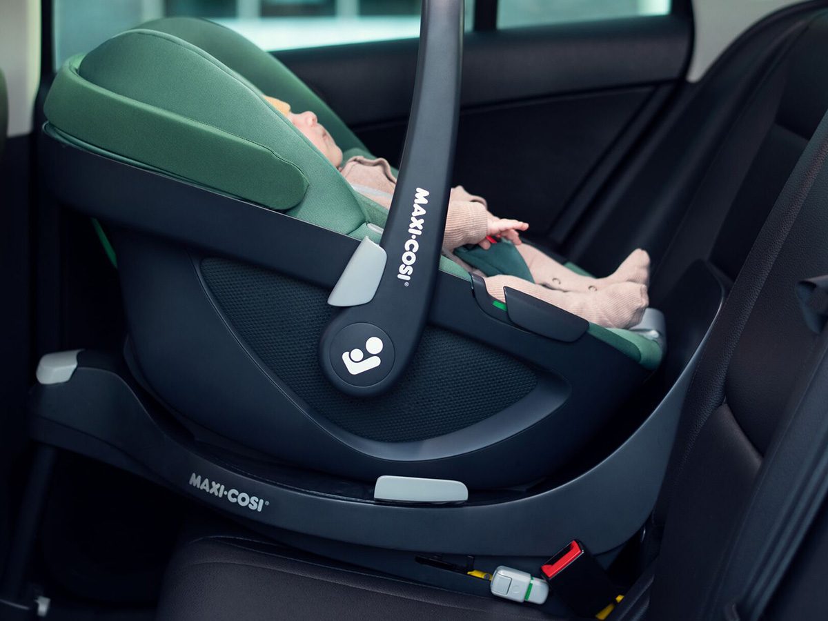 Bien installer le siège auto de son bébé