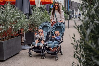 Connexion de deux poussettes avec aimants Calilou