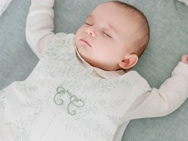 Bébé dans gigoteuse Tartine et Chocolat